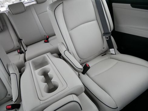 Certified 2026 Honda Odyssey Touring image 14