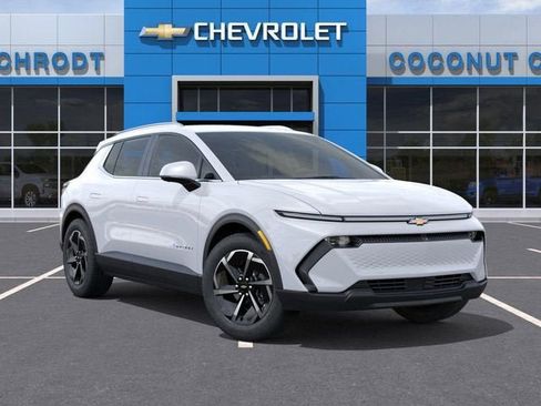 New 2026 Chevrolet Equinox EV LT image 7