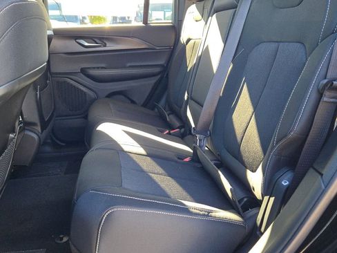 New 2025 Jeep Grand Cherokee Laredo X w/ Luxury Tech Group I image 19