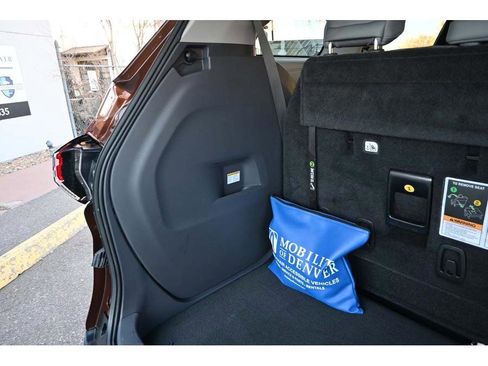 Used 2022 Toyota Sienna XLE image 27