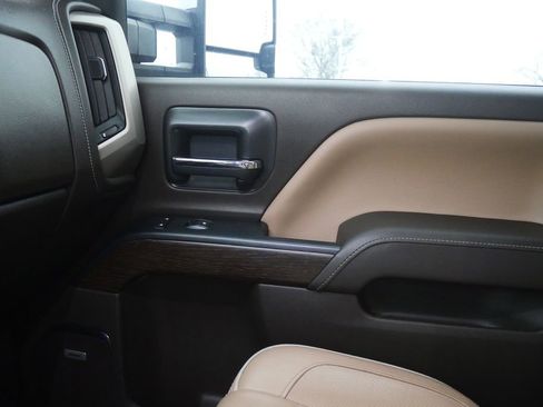 Used 2018 GMC Sierra 2500 Denali w/ Duramax Plus Package image 25