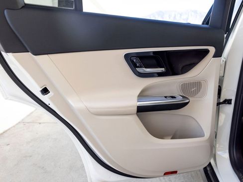 Used 2026 Mercedes-Benz GLC 300 image 20