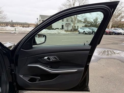 Used 2022 BMW 330i xDrive Sedan w/ Premium Package 2 image 30