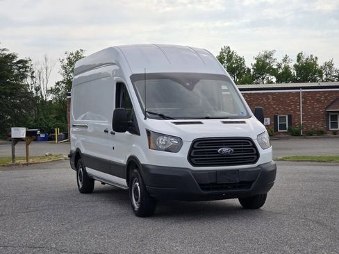 Used 2018 Ford Transit 250 148 High Roof RWD image 5