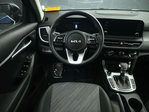 Certified 2026 Kia Seltos LX FWD image 33