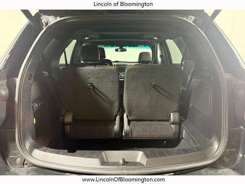 Used 2017 Ford Explorer Platinum image 38