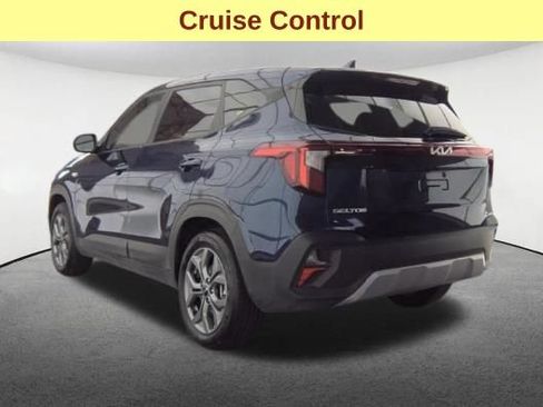 Used 2026 Kia Seltos LX AWD/4WD image 8