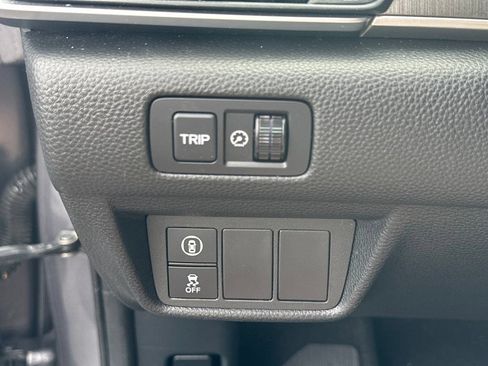 Used 2018 Honda Accord LX image 16