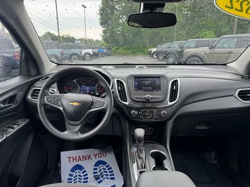 Used 2022 Chevrolet Equinox LT AWD/4WD image 18