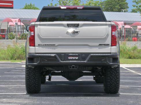 Used 2026 Chevrolet Silverado 1500 ZR2 AWD/4WD image 36