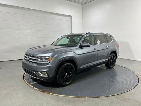 Used 2018 Volkswagen Atlas SEL Premium image 18