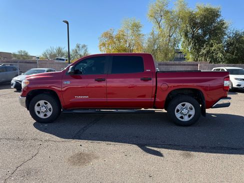 Used 2017 Toyota Tundra SR5 w/ SR5 Upgrade Package image 8