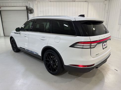 New 2026 Lincoln Aviator 2WD image 27