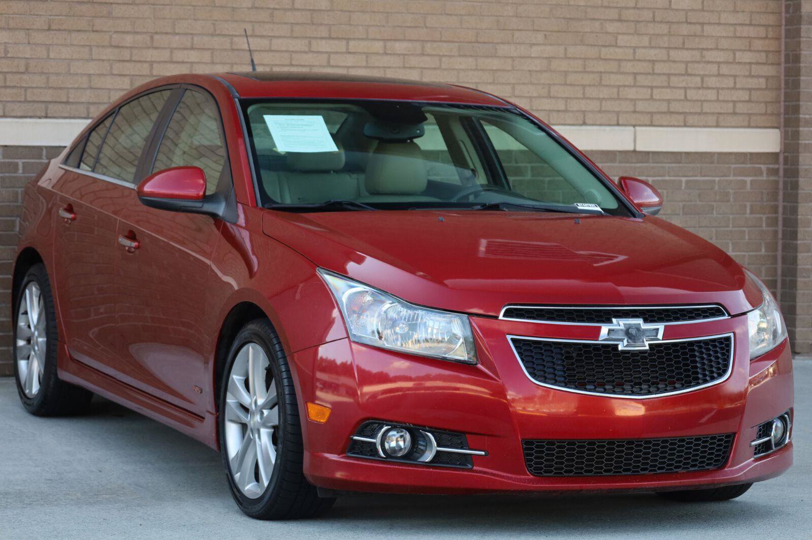 Used 2014 Chevrolet Cruze LTZ w/ Sun, Sound and Sport Package FWD image 7