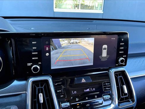 Used 2023 Kia Sorento SX image 23