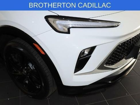 Used 2025 Buick Encore GX Sport Touring w/ Advanced Technology Package AWD/4WD image 12