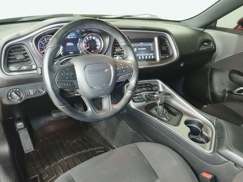 Used 2021 Dodge Challenger GT RWD image 8