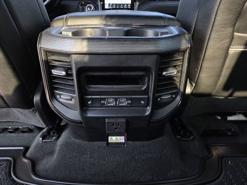 Used 2022 RAM 1500 Limited AWD/4WD image 21