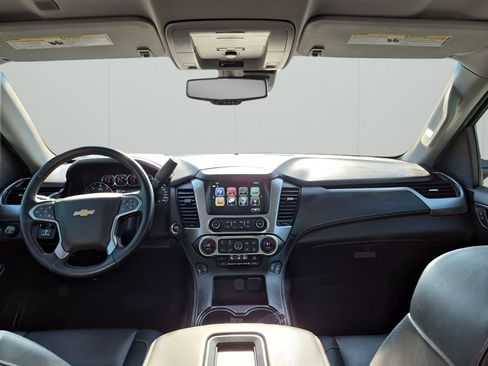 Used 2019 Chevrolet Suburban LT w/ Luxury Package image 23