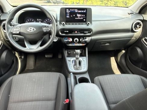 Used 2023 Hyundai Kona SEL w/ Cargo Package AWD/4WD image 4