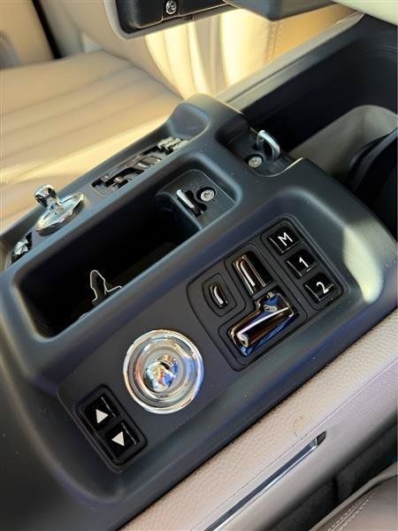 Used 2006 Rolls-Royce Phantom Sedan RWD image 71
