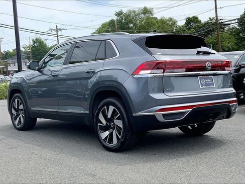 Certified 2025 Volkswagen Atlas Cross Sport SEL AWD/4WD image 3