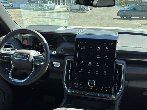 New 2026 GMC Yukon Elevation image 26