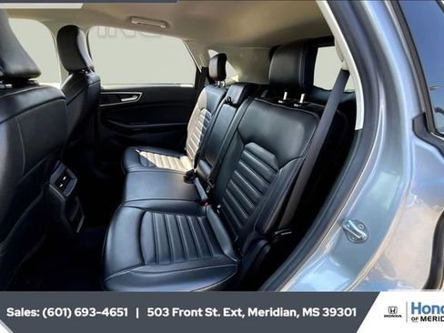 Used 2024 Ford Edge SEL image 19