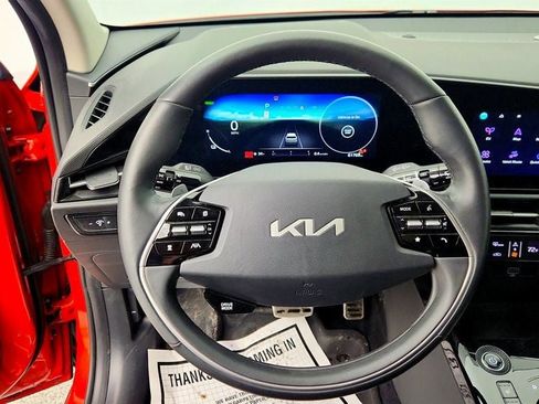 Used 2023 Kia Niro Wave image 12