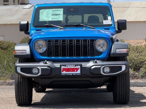 New 2025 Jeep Gladiator Sport image 2