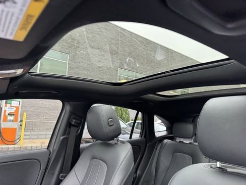 Certified 2023 Mercedes-Benz GLA 250 4MATIC image 22