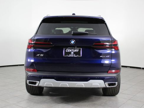 New 2026 BMW X5 sDrive40i w/ Climate Comfort Package image 10