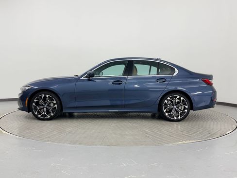 Certified 2025 BMW 330i Sedan RWD image 2