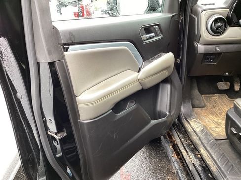 Used 2023 Chevrolet Colorado ZR2 w/ ZR2 Convenience Package III image 10