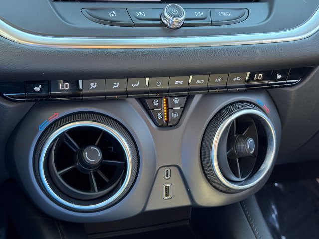 Certified 2021 Chevrolet Blazer LT FWD image 16