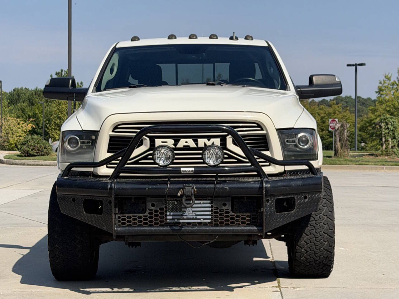 Used 2018 RAM 2500 Laramie w/ Sport Appearance Group AWD/4WD image 2