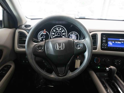 Used 2016 Honda HR-V LX image 21