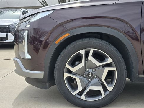 Used 2024 Hyundai Palisade Limited image 14