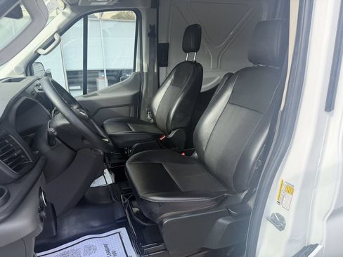 Used 2025 Ford Transit 250 148 Medium Roof w/ Exterior Upgrade Package RWD image 12