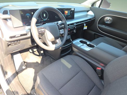 New 2026 Hyundai Ioniq 9 SE AWD/4WD image 22