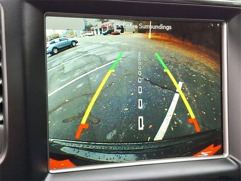 Used 2018 Jeep Grand Cherokee Altitude image 18