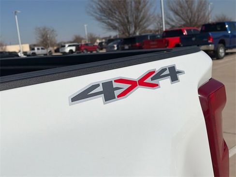 Used 2025 Chevrolet Silverado 3500 LTZ w/ LTZ Texas Edition image 9