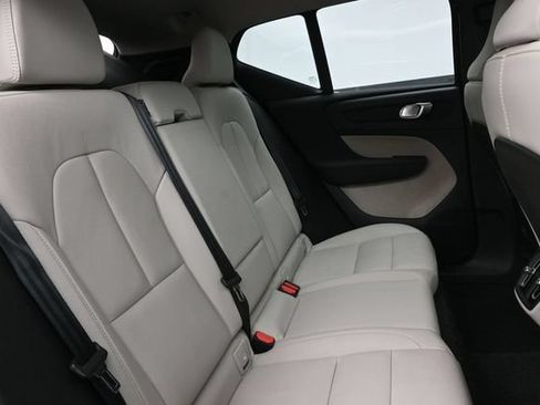 Used 2025 Volvo XC40 B5 Ultra w/ Climate Package AWD/4WD image 32