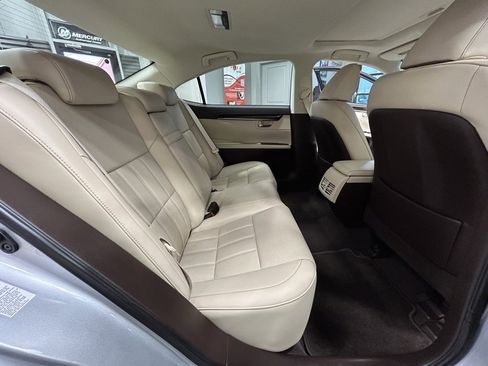 Used 2017 Lexus ES 350 350 w/ Luxury Package image 46