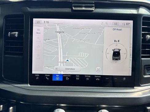 Used 2026 Ford F250 Lariat w/ Black Appearance Package AWD/4WD image 17