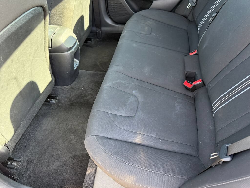 Used 2024 Hyundai Elantra SEL FWD image 10