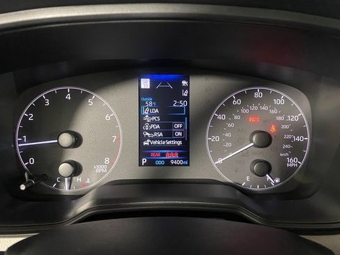 Certified 2025 Toyota Corolla Cross L image 19