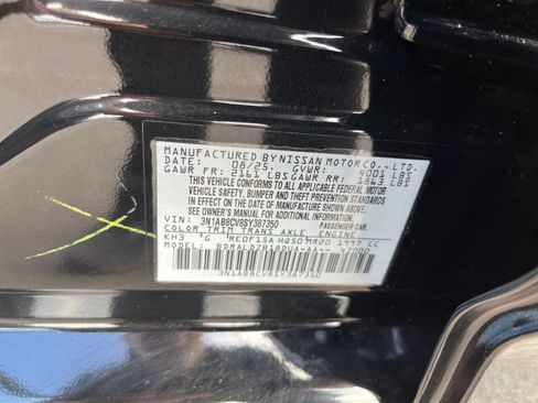 Used 2025 Nissan Sentra SV FWD image 27
