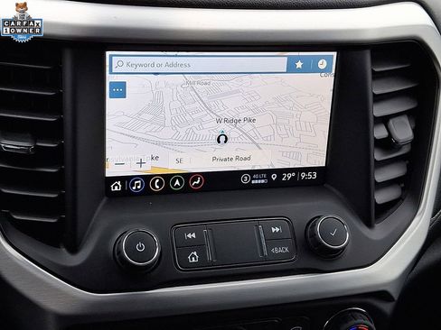 Used 2022 GMC Acadia SLT image 17