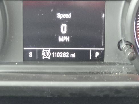 Used 2020 Chevrolet Silverado 1500 Custom w/ Custom Value Package image 34